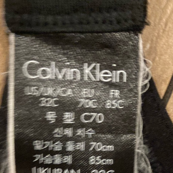 Size 32C Lace Bra - Picture 7 of 12